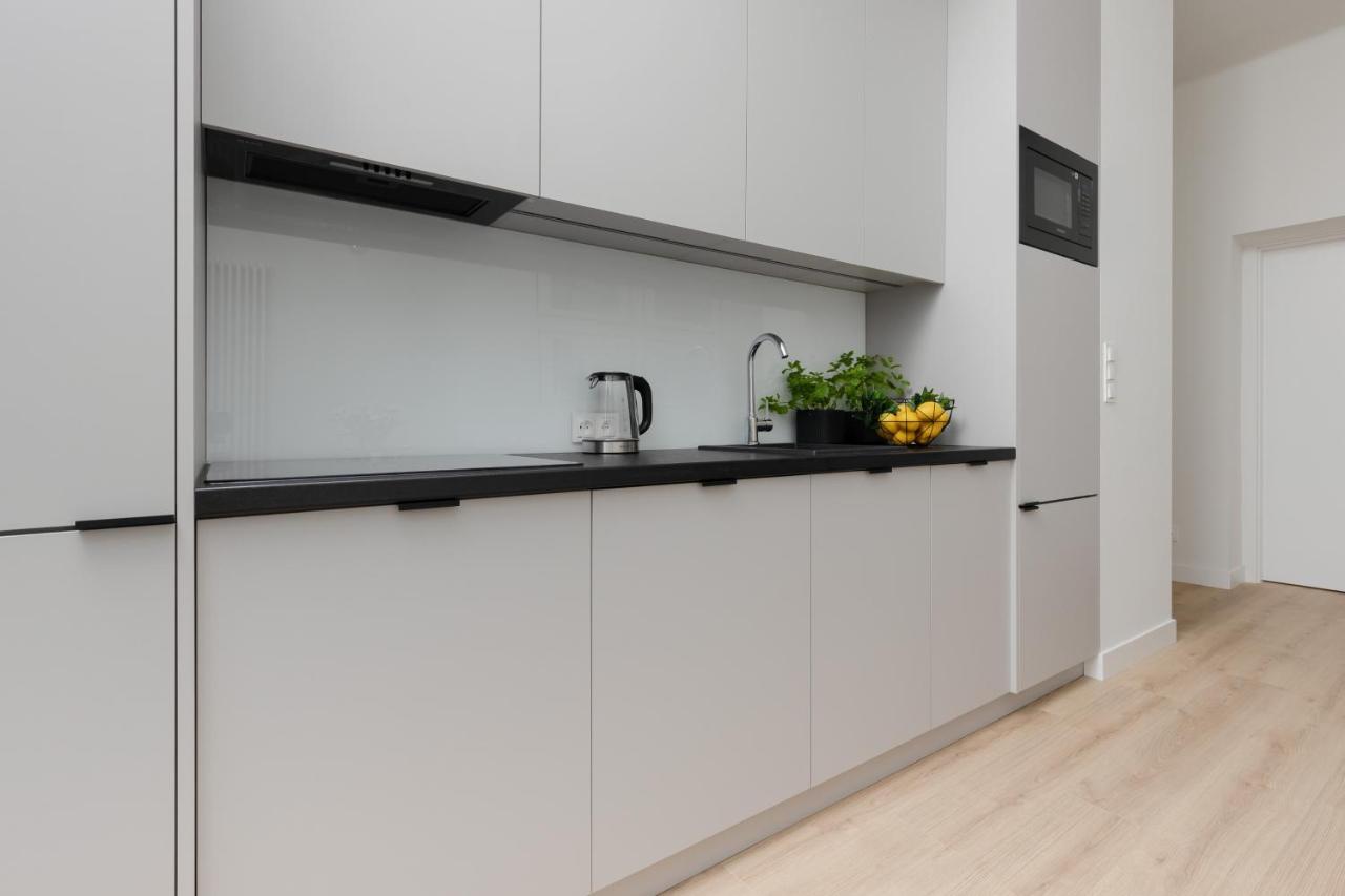 Spacious Apartment With Panoramic View Of Warsaw By Noclegi Renters Exterior foto